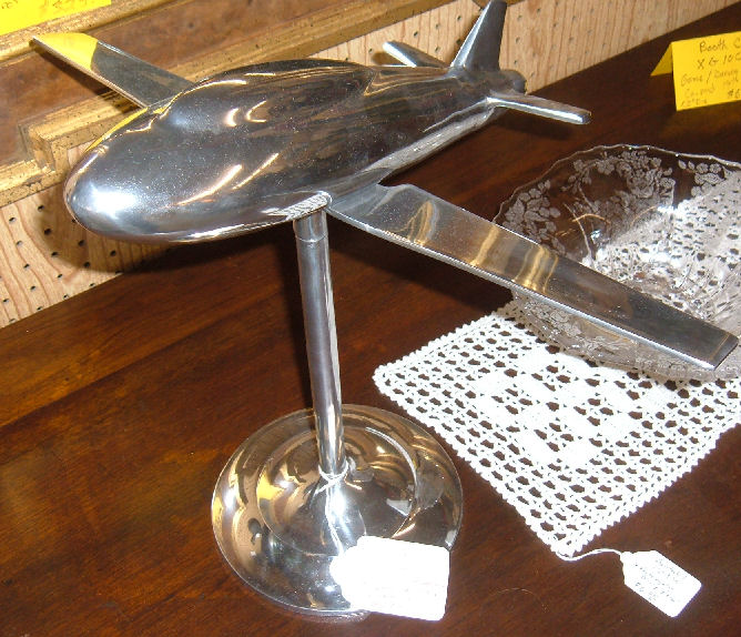deco_style_airplane_front.jpg